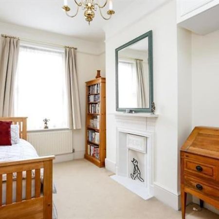 Large 3 Bed Flat In Central Wimbledon لندن المظهر الخارجي الصورة