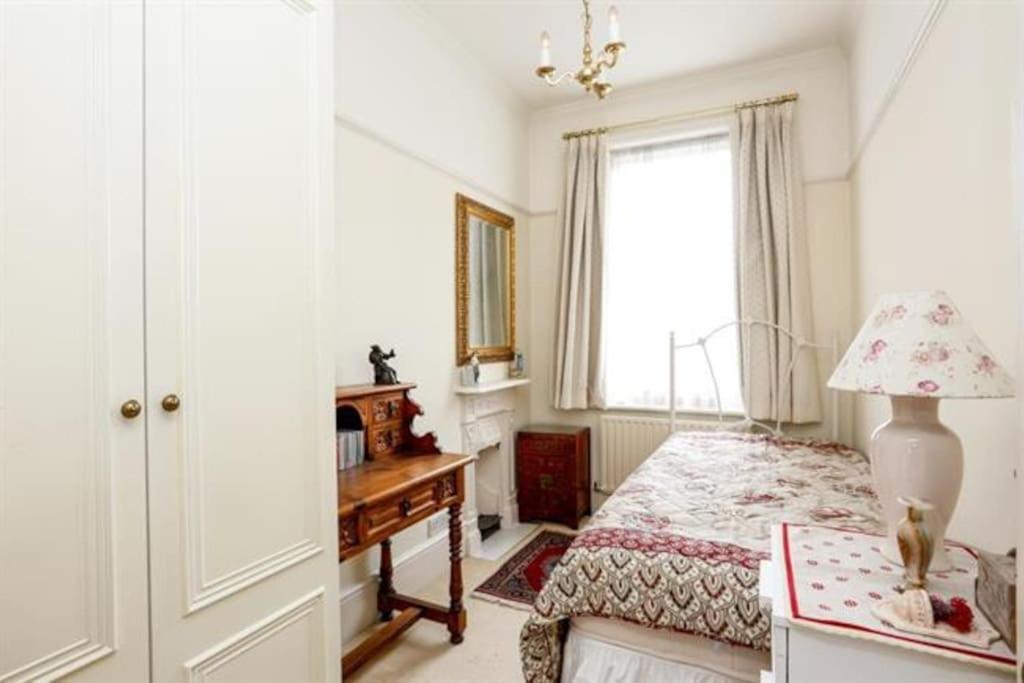 Large 3 Bed Flat In Central Wimbledon لندن المظهر الخارجي الصورة