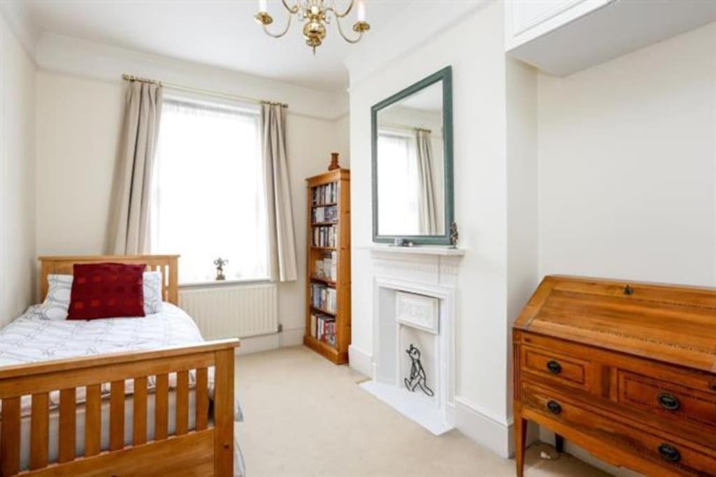 Large 3 Bed Flat In Central Wimbledon لندن المظهر الخارجي الصورة
