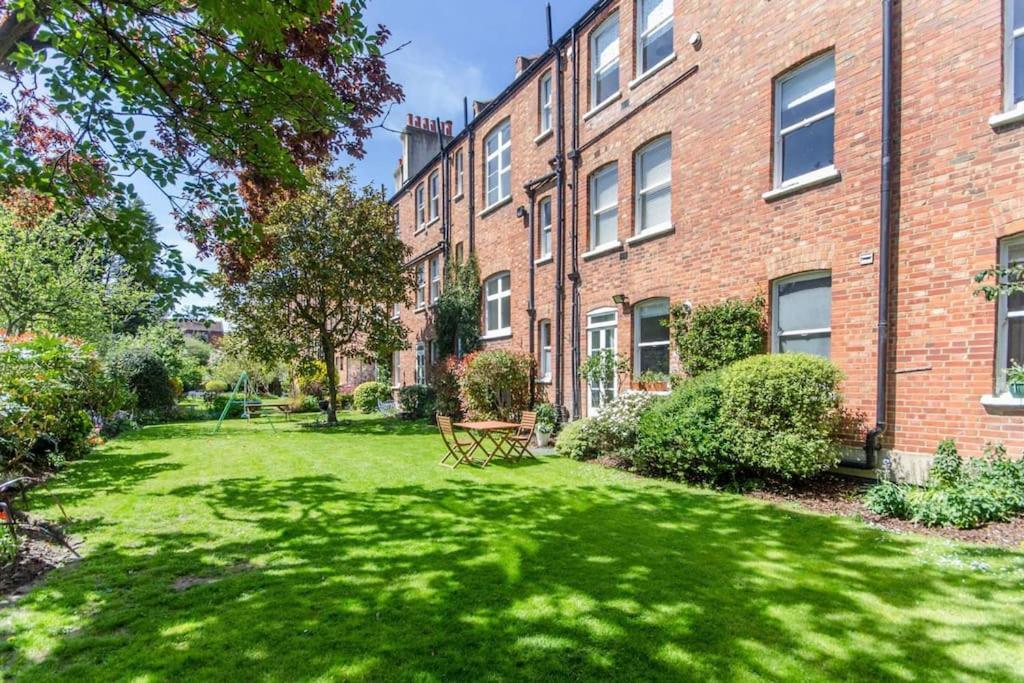 Large 3 Bed Flat In Central Wimbledon لندن المظهر الخارجي الصورة